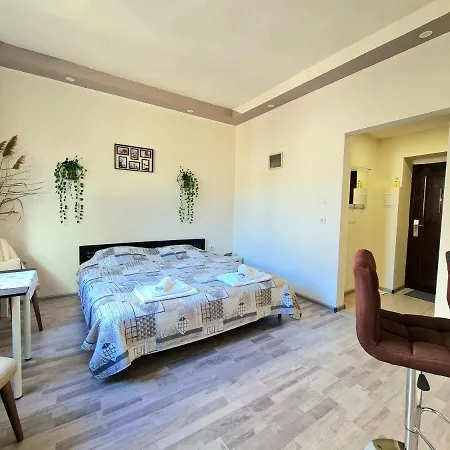 Apartment студио в центъра на