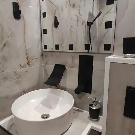 Apartment студио в центъра на Burgas City