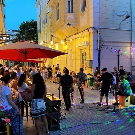 студио в центъра на דירה *