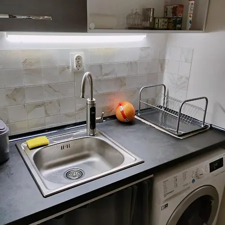 студио в центъра на * בורגאס